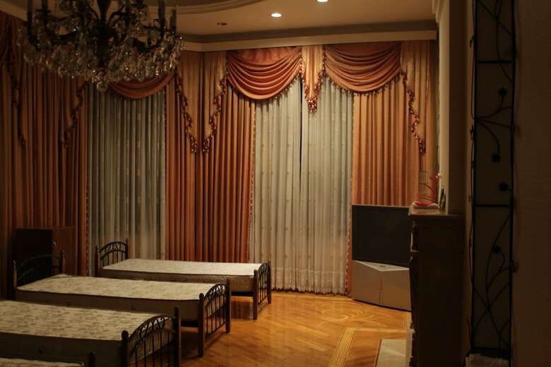 Hostal Sunny City