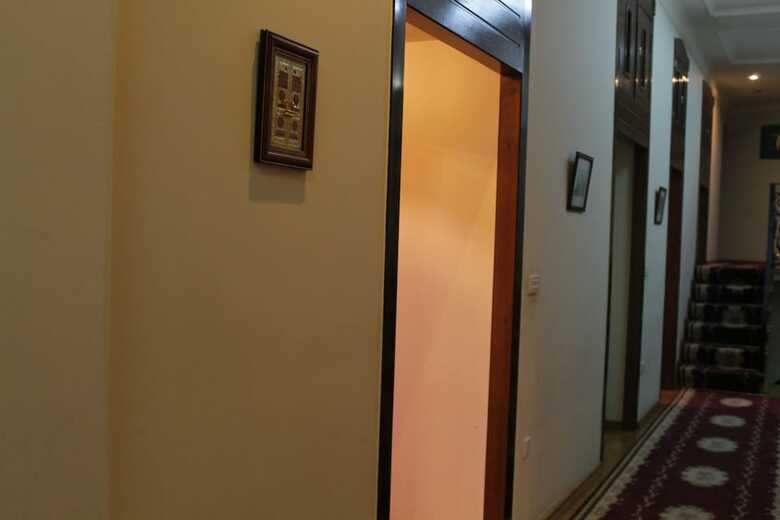 Hostal Sunny City