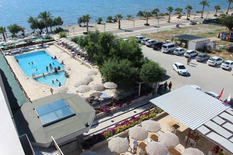Wa Cesme Farm Hotel Beach Resort & Spa