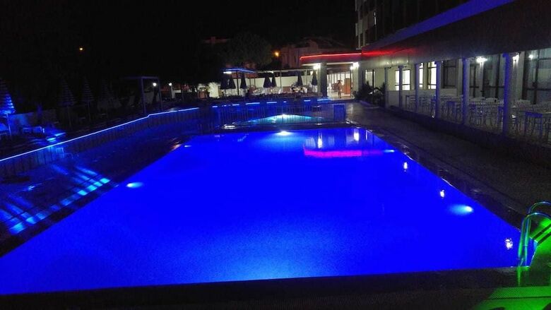 Wa Cesme Farm Hotel Beach Resort & Spa