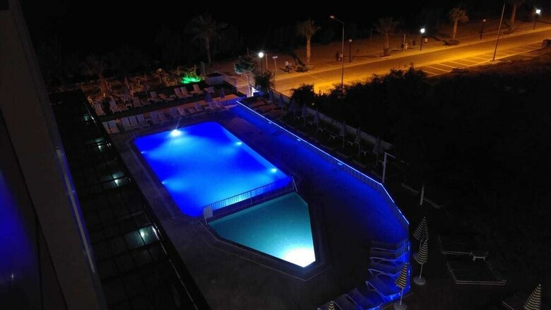 Wa Cesme Farm Hotel Beach Resort & Spa