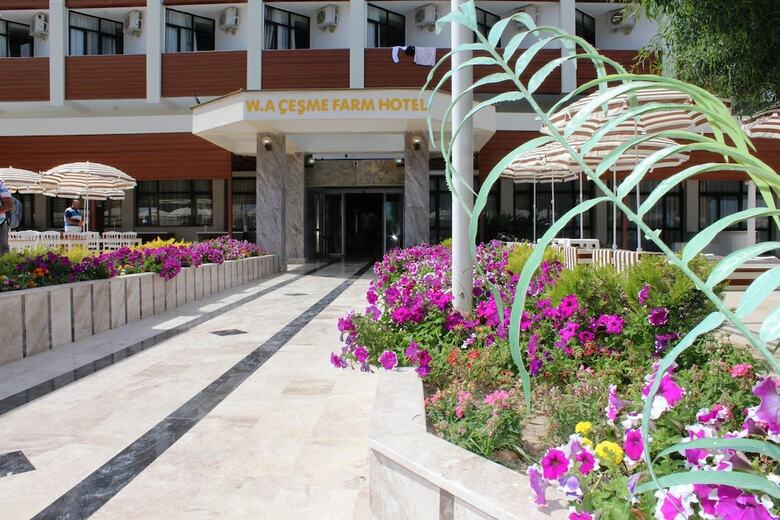 Wa Cesme Farm Hotel Beach Resort & Spa