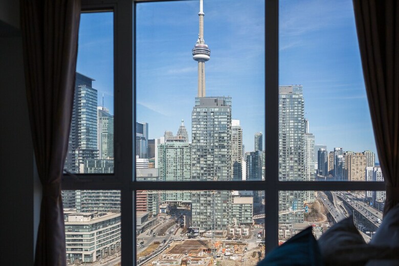 Quickstay - Premium 2-bedroom With Cn Tower & Lake Views