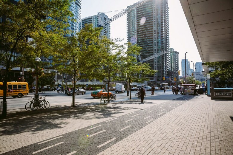 Quickstay - Premium 2-bedroom With Cn Tower & Lake Views