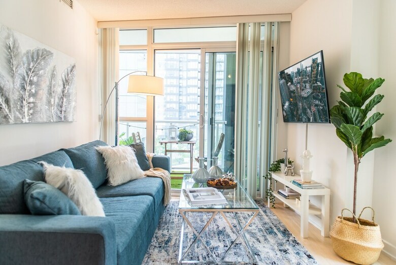 Quickstay - Premium 2-bedroom With Cn Tower & Lake Views