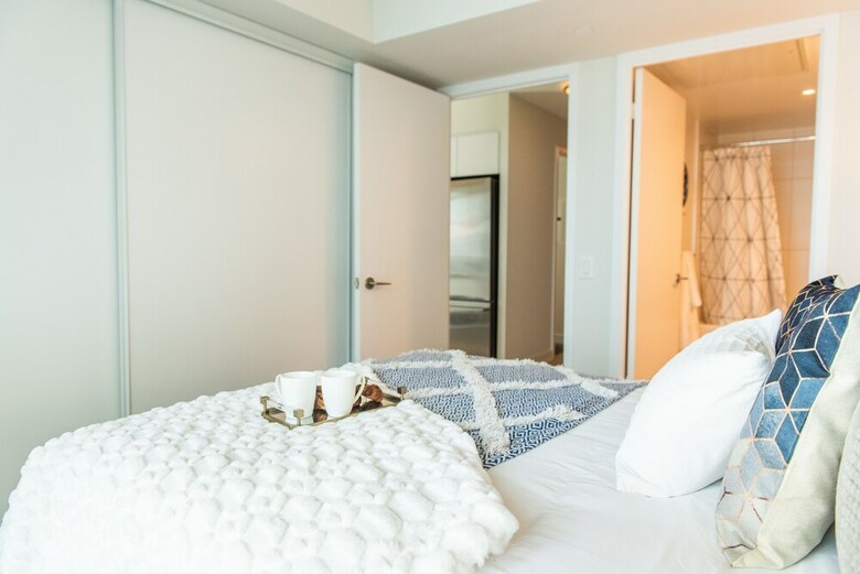 Quickstay - Premium 2-bedroom With Cn Tower & Lake Views
