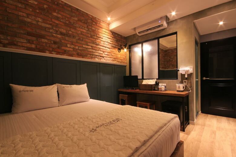 Boutique Hotel May