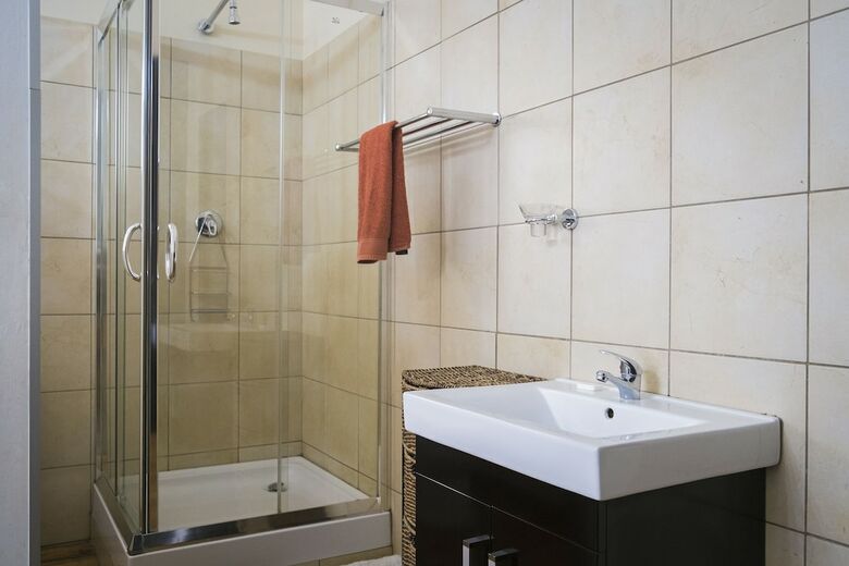 Bed & Breakfast Induna Lodge