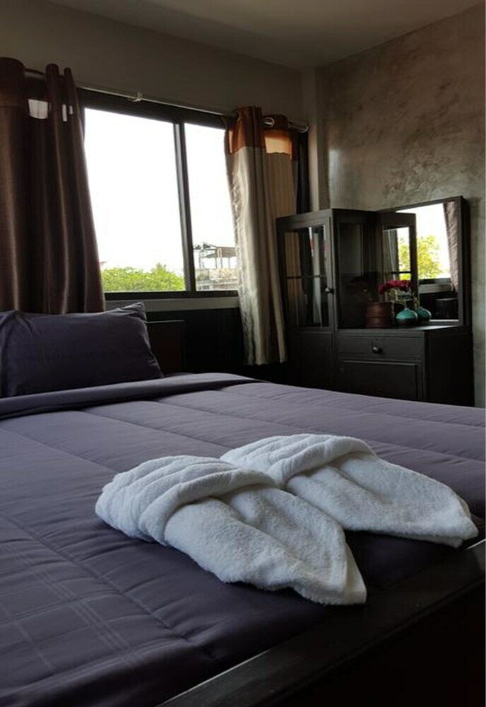 Hostal Baan 89 Hostel