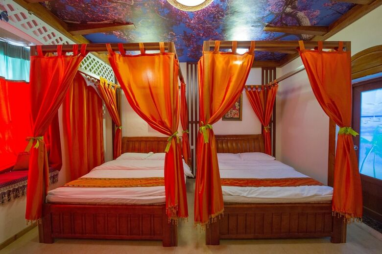Taimei Hotel