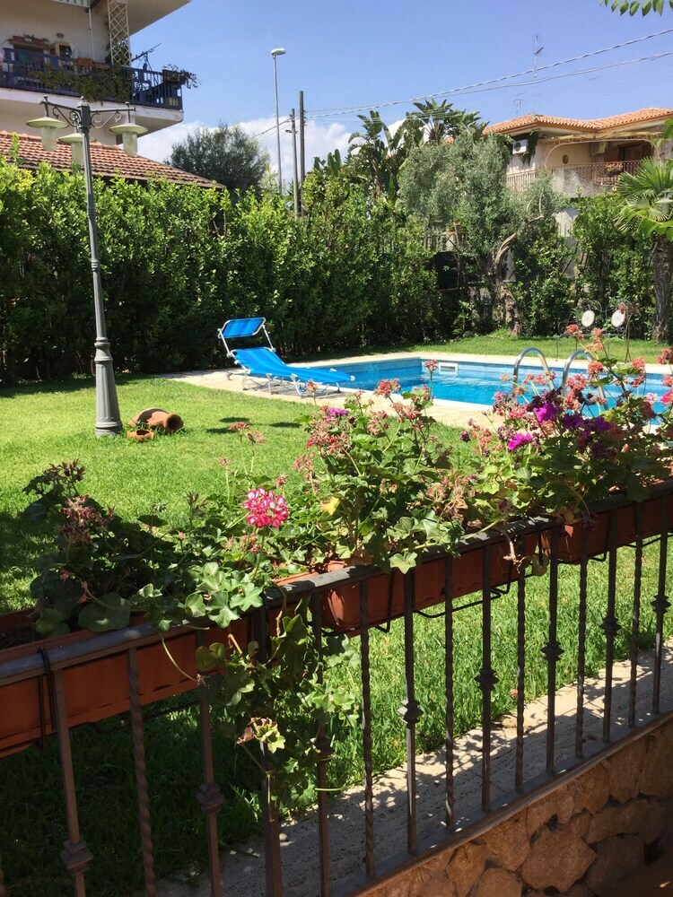 Villa Rosyiano
