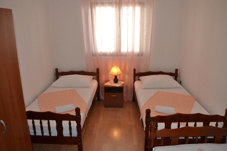 Apartments Celija