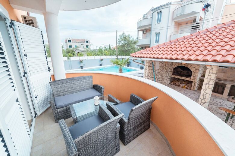 Apartments Marina