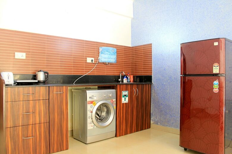 Spacious Fully AC Apartment - Cm040