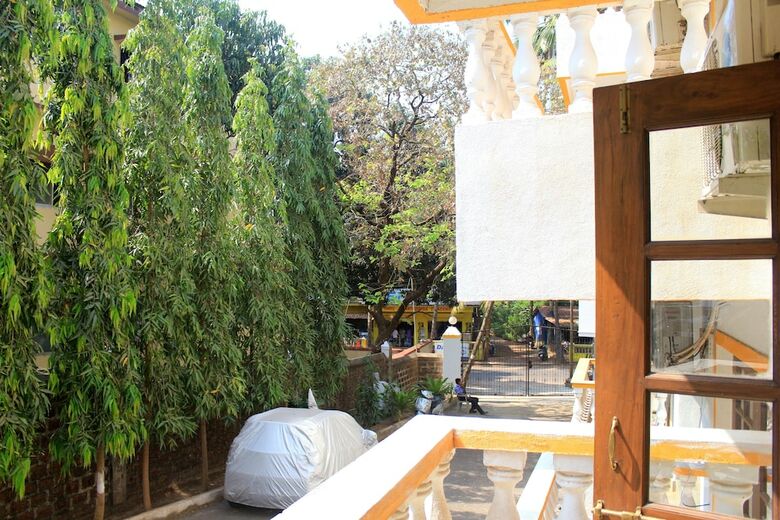 Spacious Fully AC Apartment - Cm040