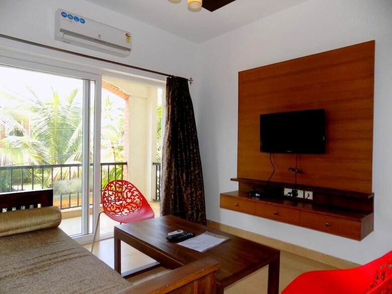Modern Apartment Near Club Cabana- Cm035