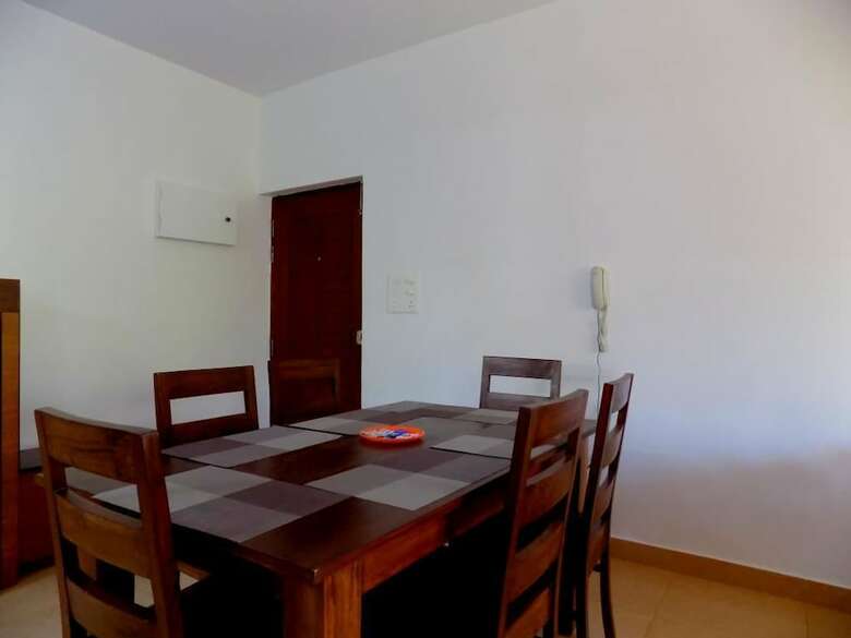 Modern Apartment Near Club Cabana- Cm035