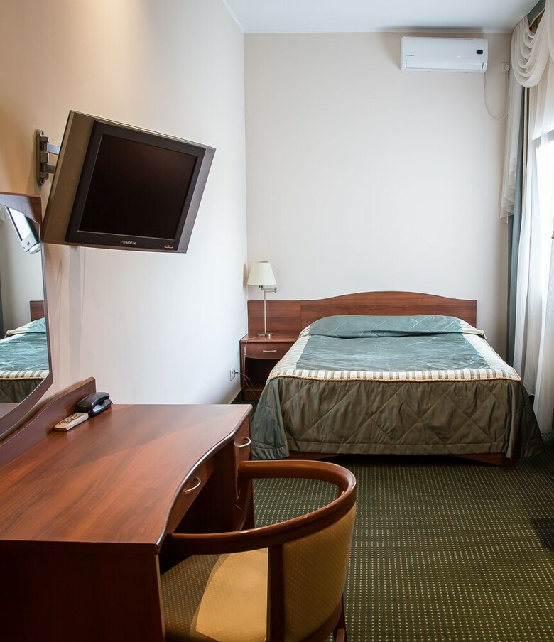 Guru Hotel