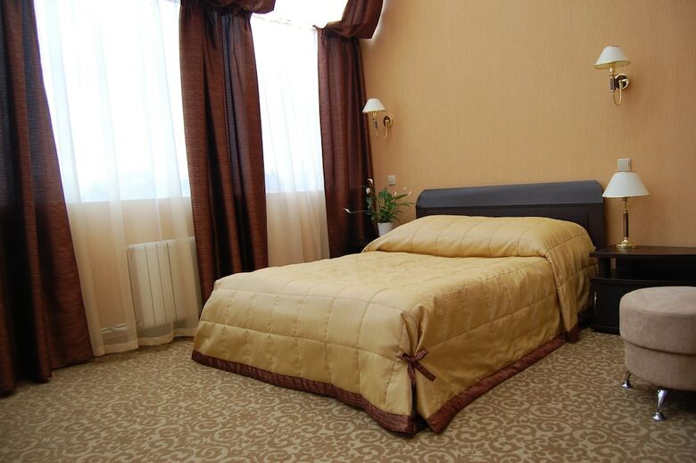 Guru Hotel
