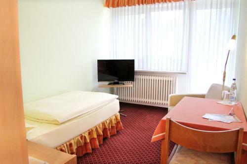 Hostal Goldener Schwan Hotel Garni