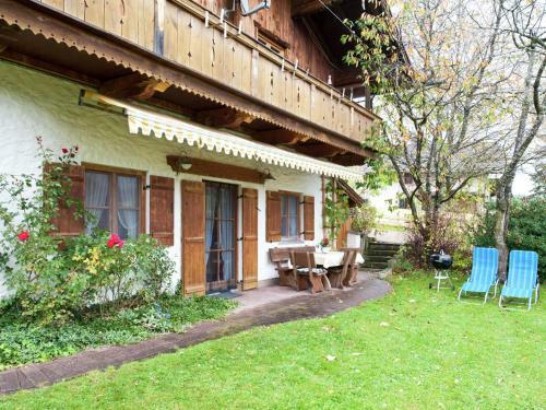 Spacious Apartment In Bavaria Near Ski Area