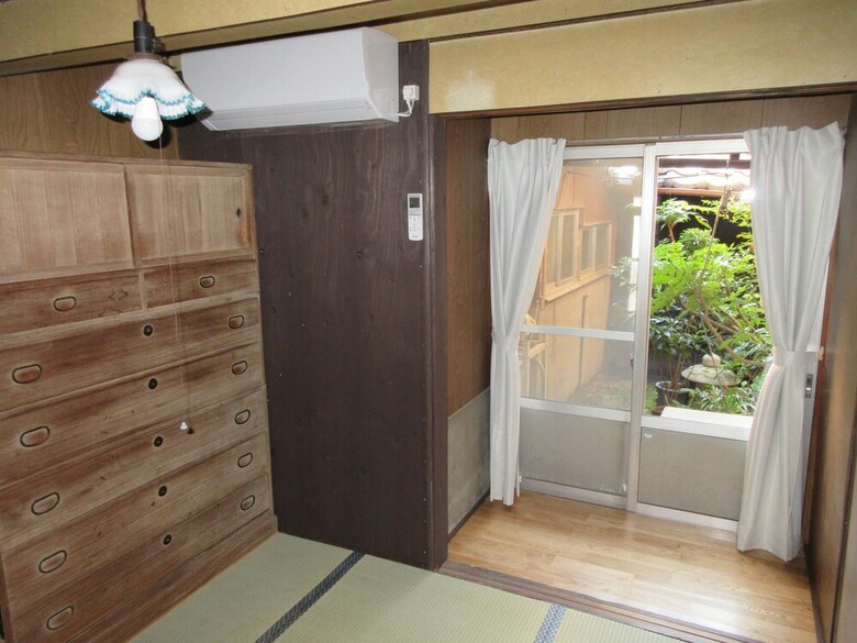 Hostal Tsushima Guest House - Hostel