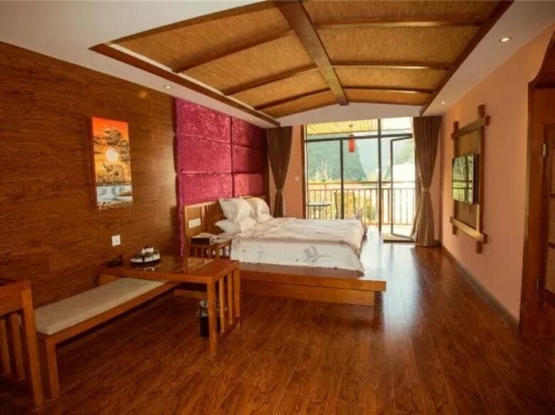 Hostal Bluesky Hotel & Resort