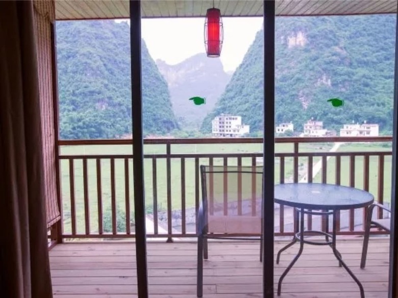 Hostal Bluesky Hotel & Resort