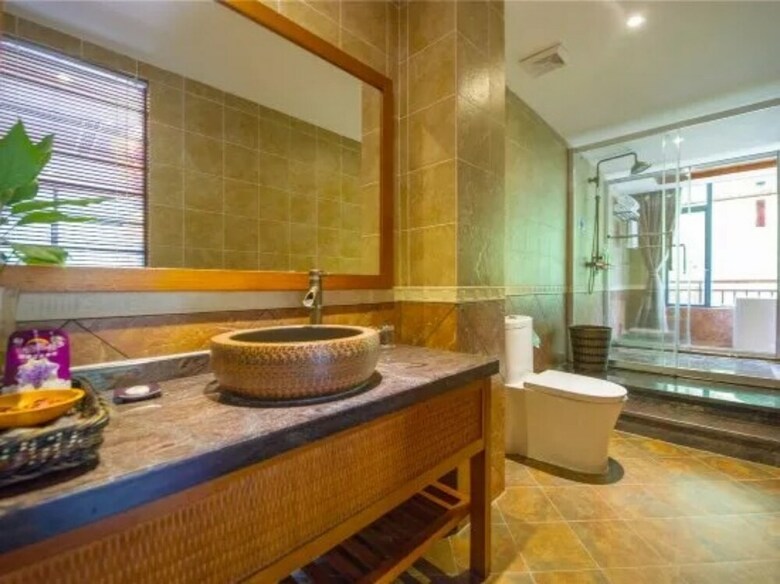 Hostal Bluesky Hotel & Resort