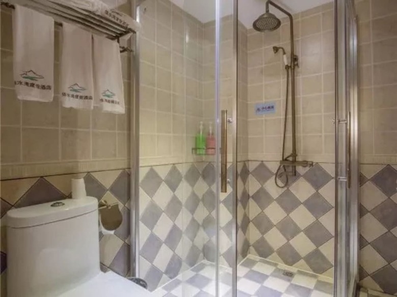 Hostal Bluesky Hotel & Resort