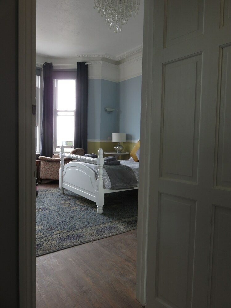 Hotel Marine View Guest House