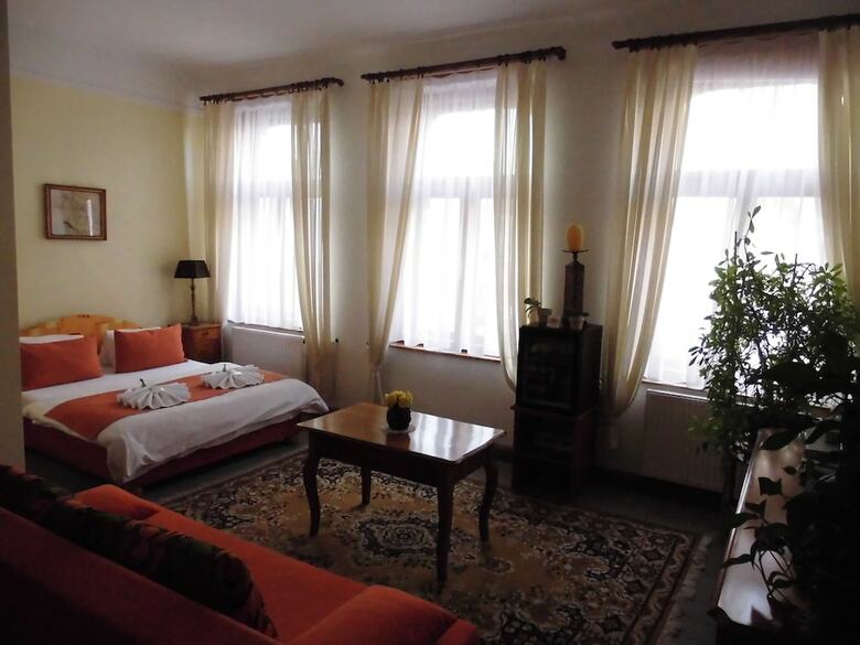 Hotel Excellent