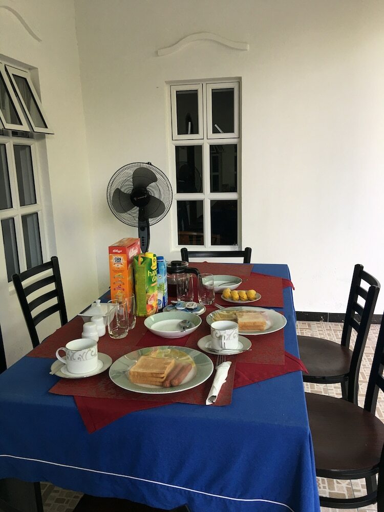 Hotel Equator Homestay