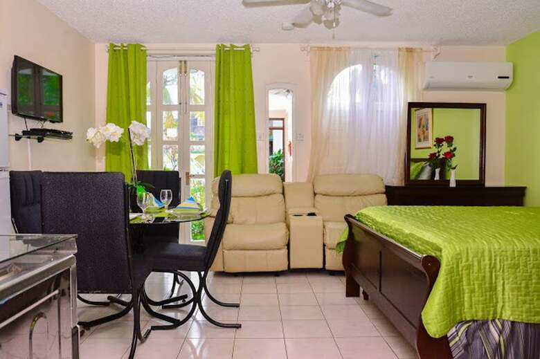 Apartamentos Mermaid Suites At Sandcastles