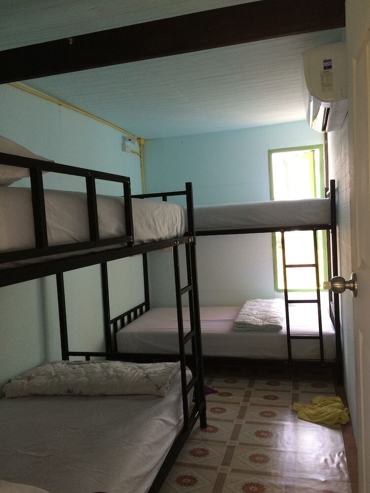 Hostal Ozone Hostel