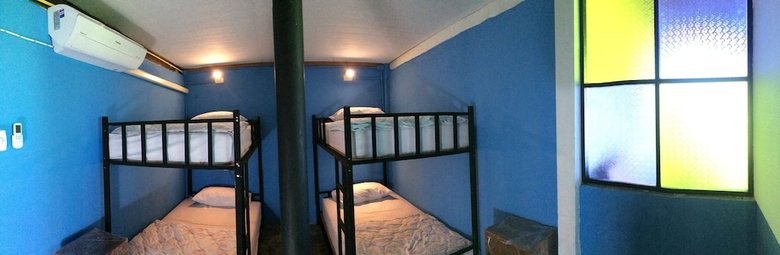 Hostal Ozone Hostel