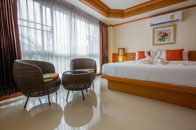 Hotel Phurua Inn