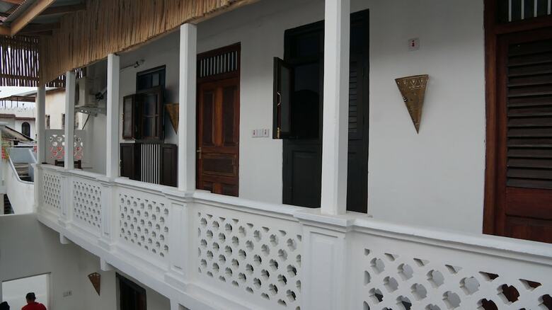 Hostal Zlife Hostel