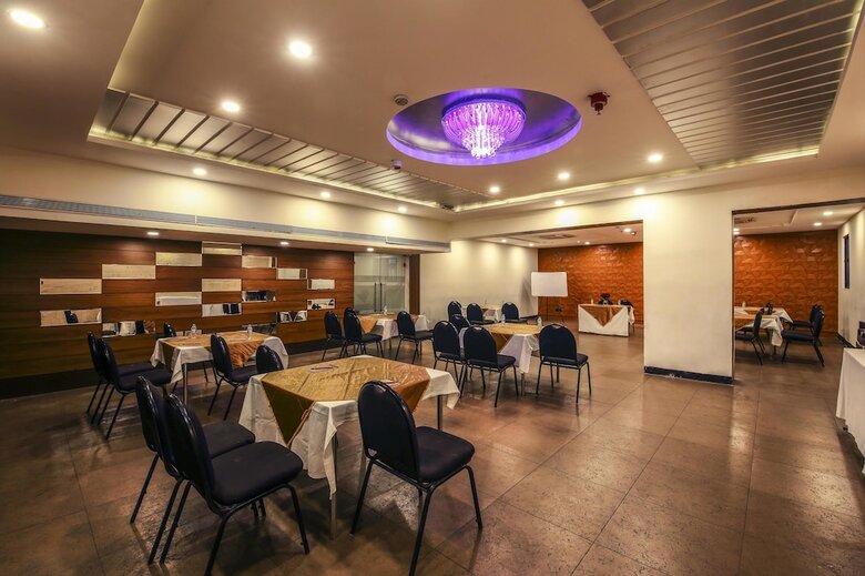 Hotel Mint Ebony