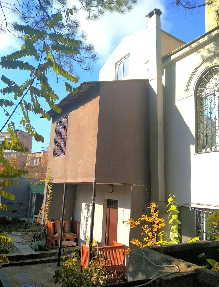 Hostal Apri Hostel