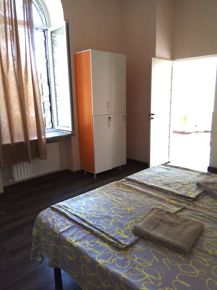 Hostal Apri Hostel