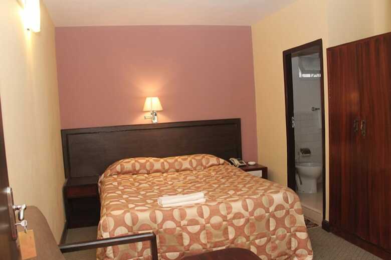 Hotel Pacific