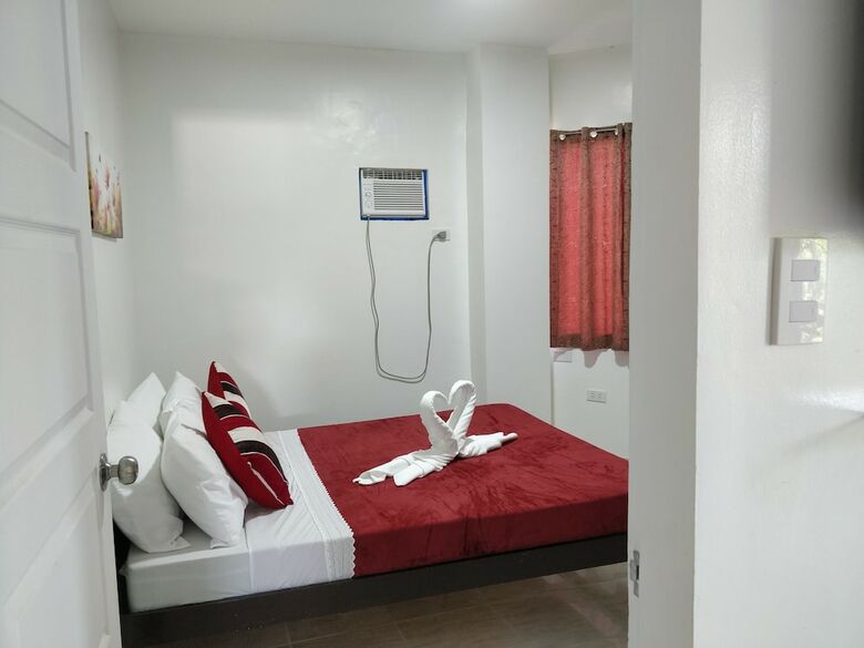 Hotel Spacious Private Apartment At Laorenza Residences
