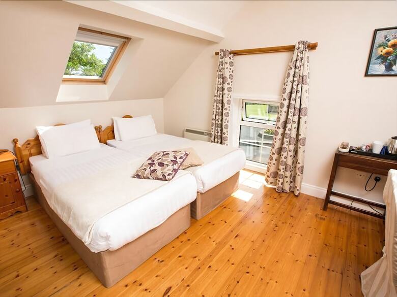 O'briens Cashel Lodge