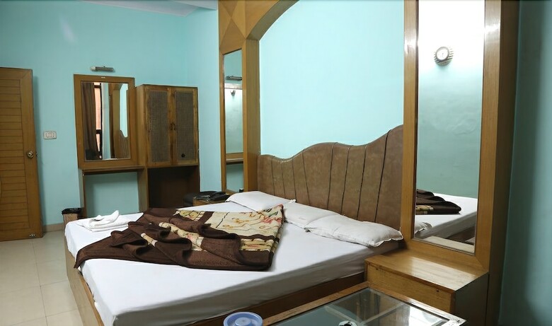 Hotel Delhi Regency