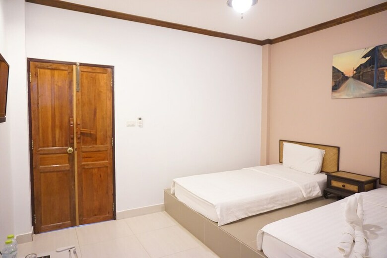Wongsaisiri Srichiangkhan Hotel