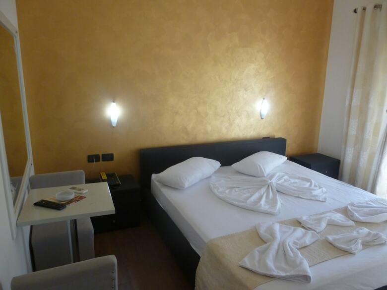Hotel Red Apple