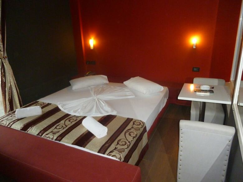 Hotel Red Apple