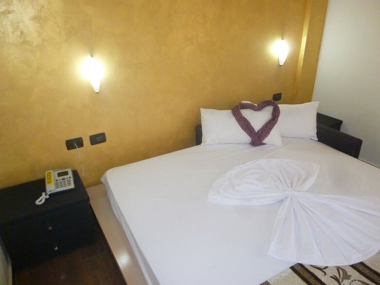 Hotel Red Apple