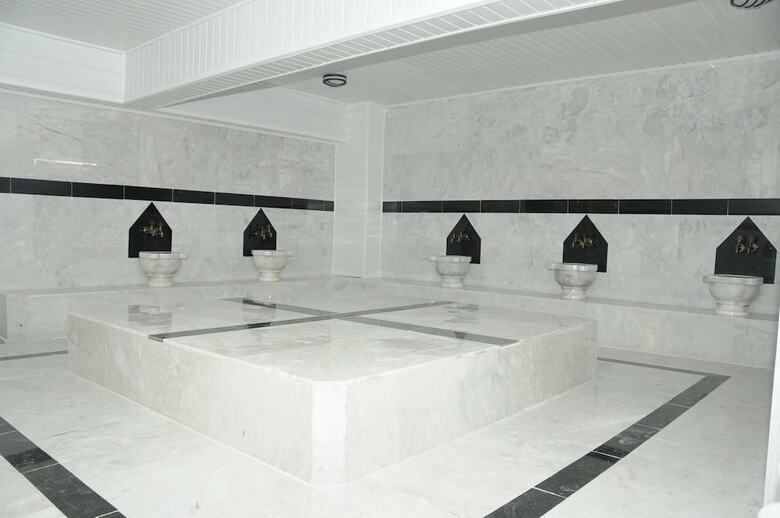 Abdullah Resort Hotel